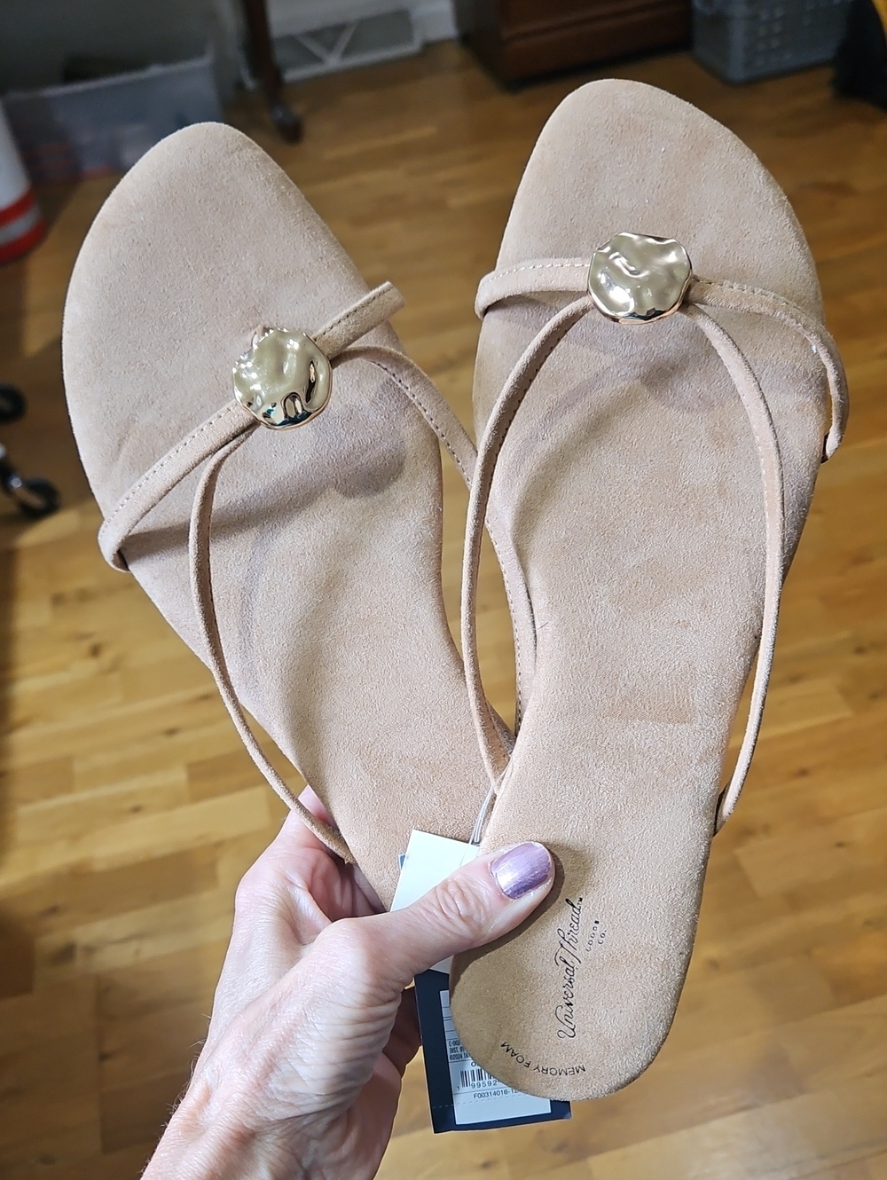 Universal Thread Nude Suede Toe-Post Sandals with Gold Accent